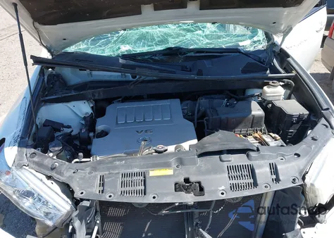 2012 Toyota Highlander Se V6 z USA, uszkodzony, nr VIN 5TDBK3EH3CS135784